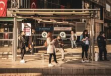 building strong online community